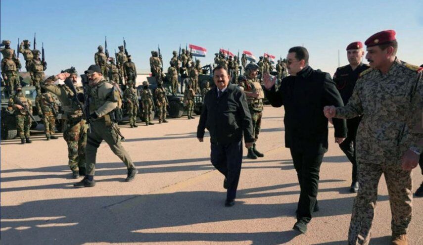 بازدید نخستوزیر عراق از پایگاه «عین الأسد» پس از خروج نظامیان آمریکایی بازدید نخستوزیر عراق از پایگاه «عین الأسد» پس از خروج نظامیان آمریکایی