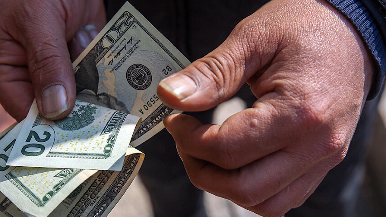 حمایت از تولید و حذف رانت واردات با تکیه بر نظام ارز تک‌نرخی