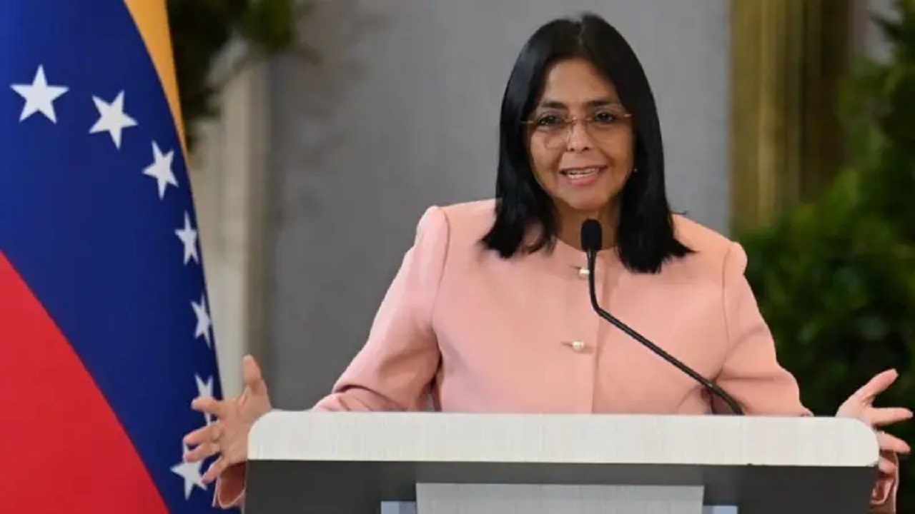 رئیس جمهور موقت ونزوئلا: به رابطه با ایران ادامه می‌دهیم