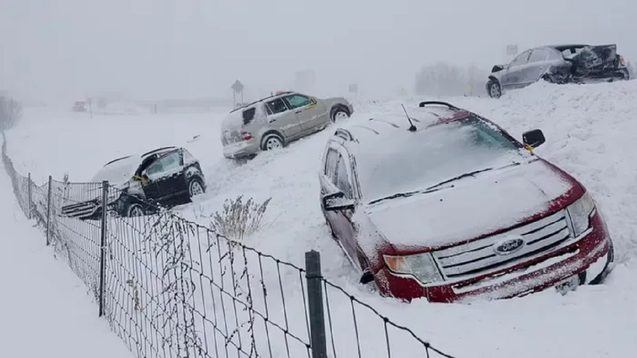 کولاک زندگی بیش از ۲۰۰ میلیون آمریکایی را فلج کرد