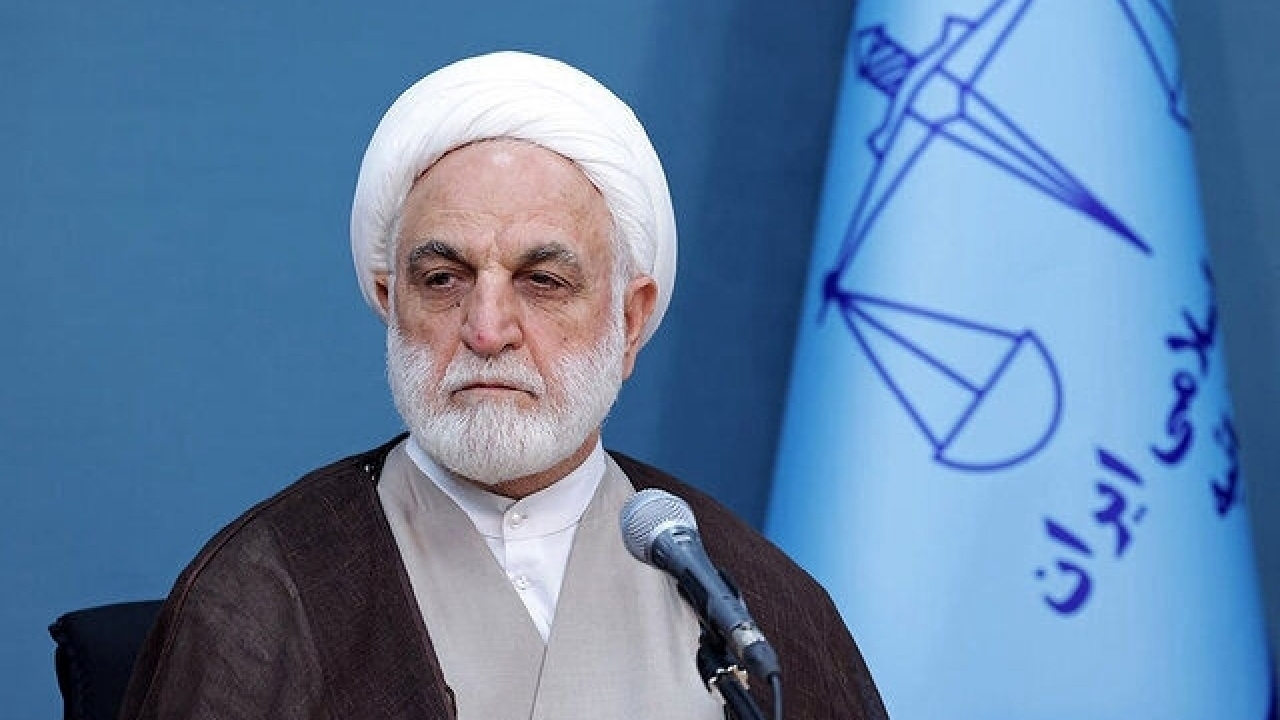 مبارزه بی‌امان با فساد اقتصادی به موازات محاکمه و مجازات تروریست‌ها