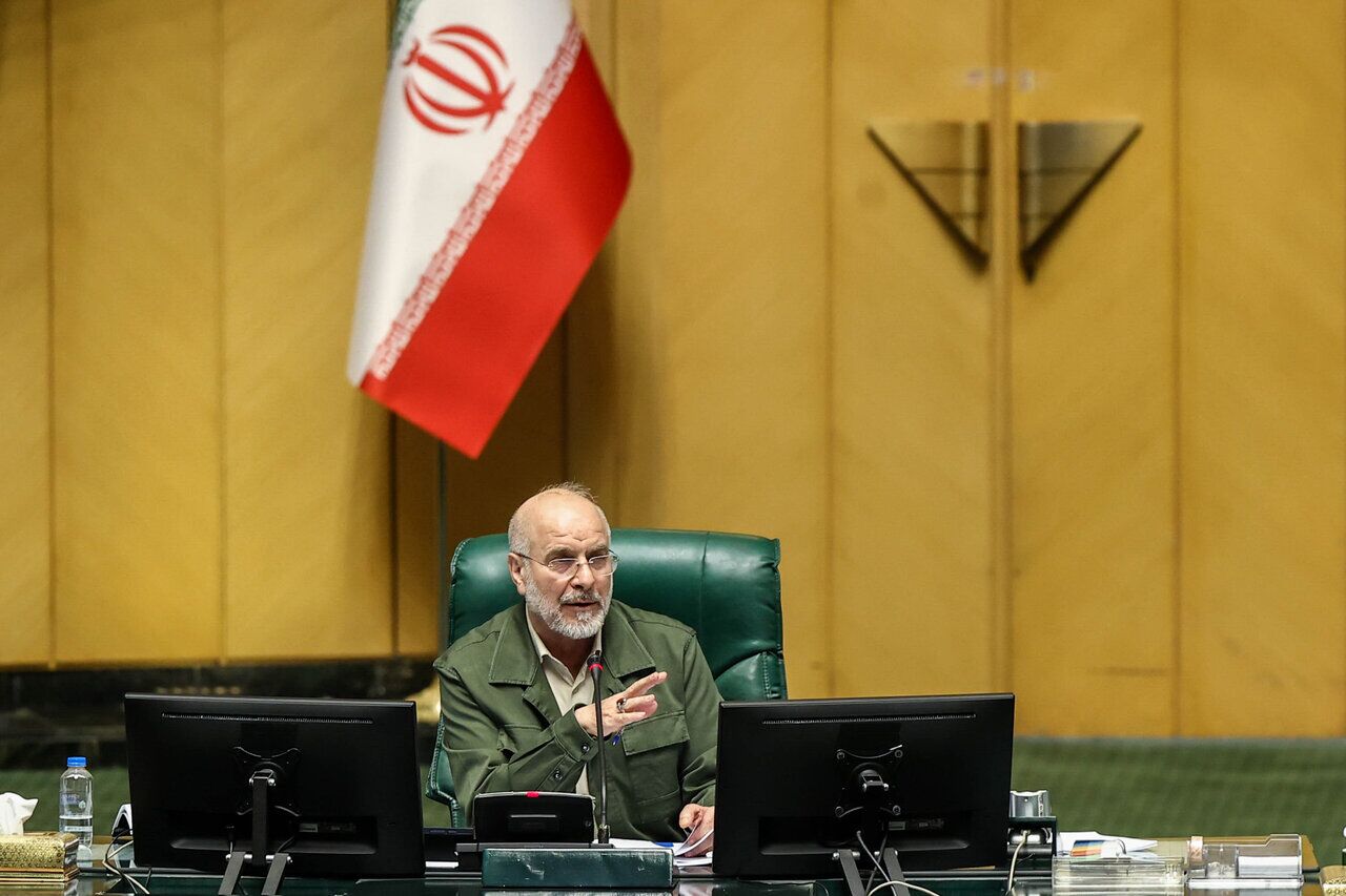 قالیباف: کمیسیون تلفیق در بررسی مصارف بودجه به مسائل حقوقی و معیشتی مردم توجه کند قالیباف: کمیسیون تلفیق در بررسی مصارف بودجه به مسائل حقوقی و معیشتی مردم توجه کند