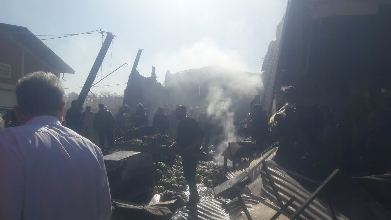 سقوط یک فروند بالگرد ارتش در درچه اصفهان+ فیلم