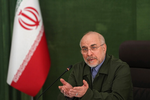 قالیباف: افزایش قیمت نان و بنزین در سال آینده صحت ندارد