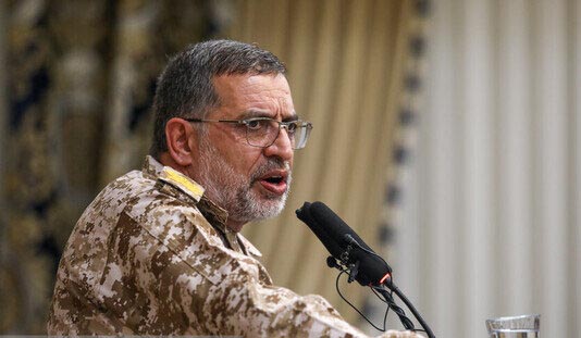 سردار نائینی: آبراهام لینکلن به سمت جنوب شرقی اقیانوس هند متواری شد