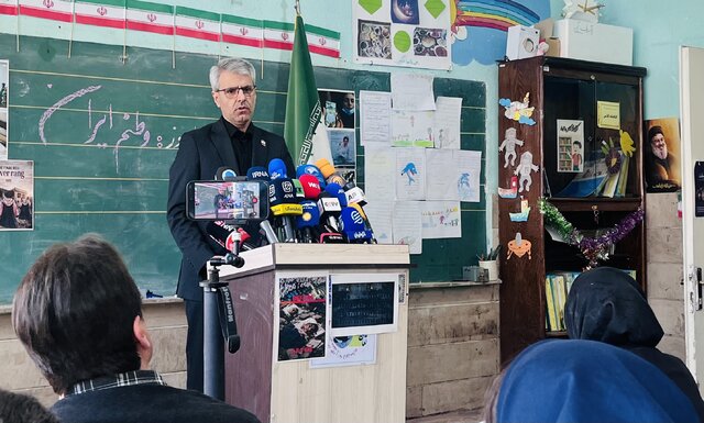 بقایی: رهبری خود را فدای ایران کرد/ همه در ایران متمرکز بر دفاع هستند
