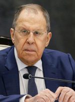 واکنش لاوروف به درخواست واشنگتن از چین درباره تنگه هرمز/آمریکا آغازگر جنگ بود نه ایران