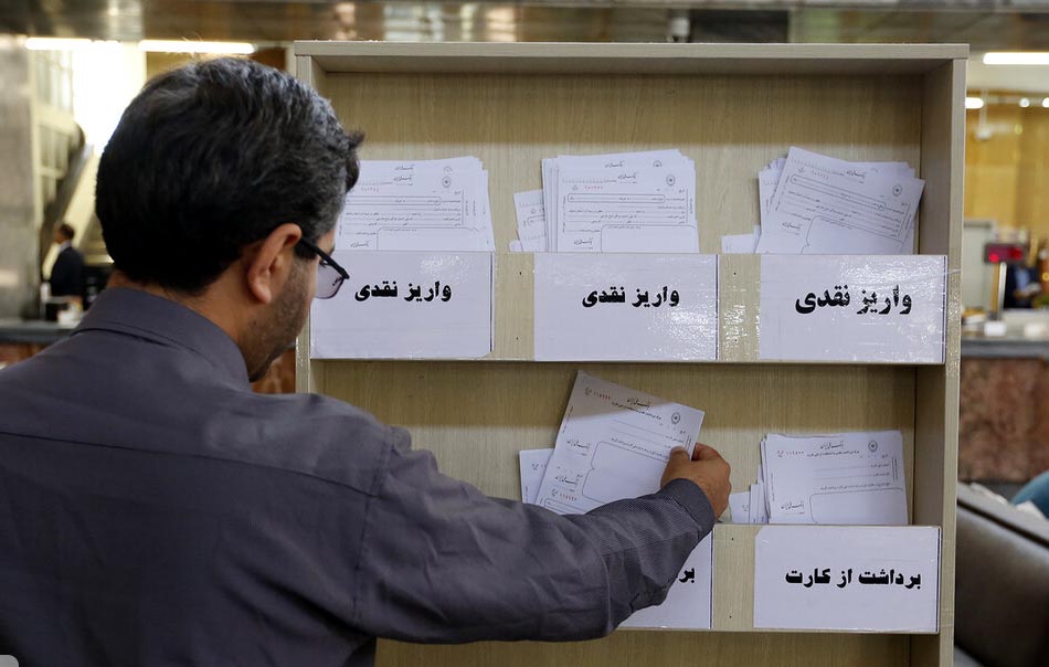 وصول بیش از ۱۶۶ همت معوقات بانکی در ۲ ماه نخست امسال وصول بیش از ۱۶۶ همت معوقات بانکی در ۲ ماه نخست امسال