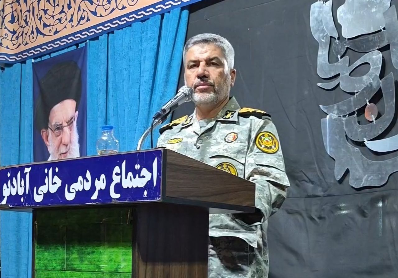 سخنگوی ارتش: نیروهای مسلح سر سوزنی بر سر تنگه هرمز کوتاه نخواهد آمد