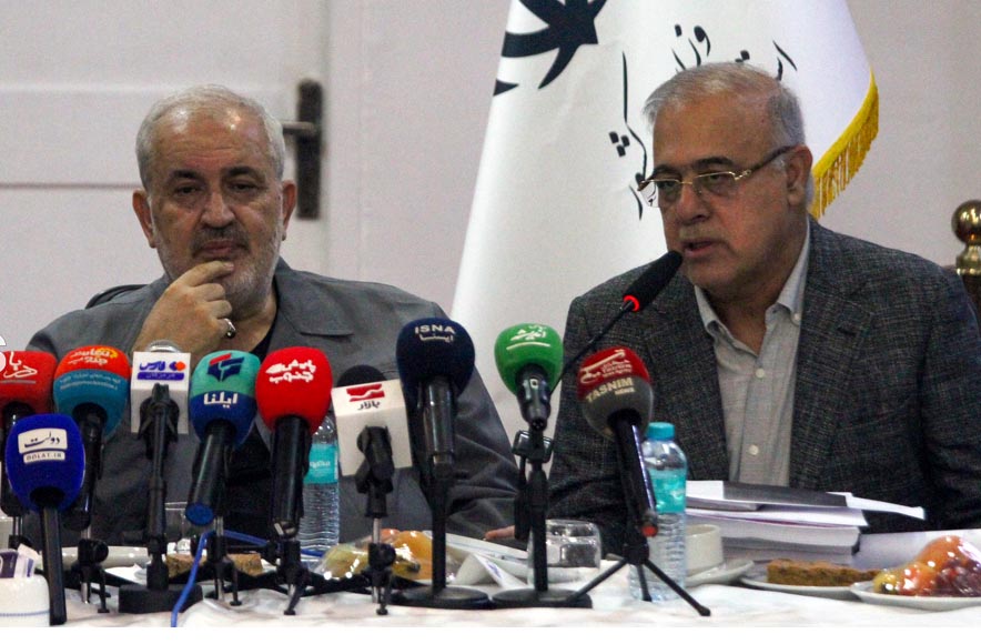 وزیر نیرو: آب‌ شیرین‌کن‌های جنوب کشور همگی فعال هستند