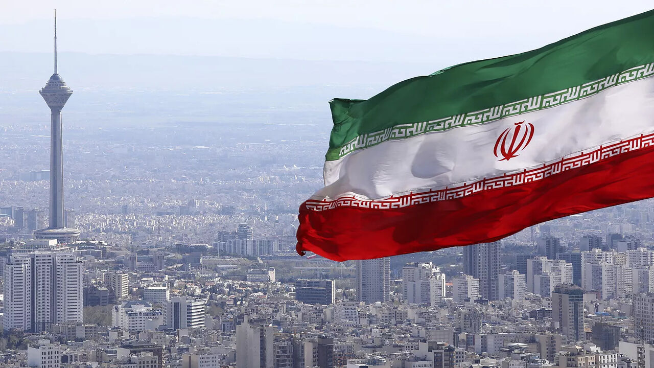 کارشناس عراقی: ایران دارای جایگزینهای اقتصادی برای مقابله با تحریمها است کارشناس عراقی: ایران دارای جایگزینهای اقتصادی برای مقابله با تحریمها است