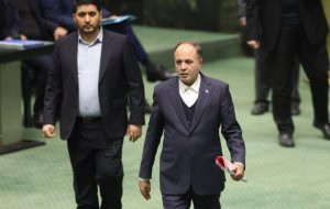 نمایندگان از پاسخ وزیر جهاد کشاورزی قانع نشدند نمایندگان از پاسخ وزیر جهاد کشاورزی قانع نشدند
