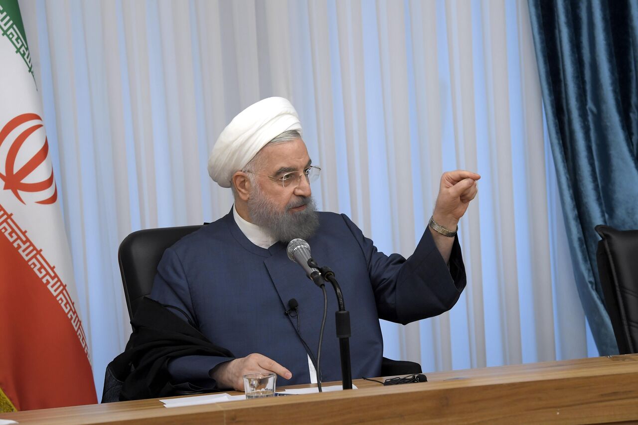 حسن روحانی: همه ملت باید پشت سر نیروهای مسلح و مذاکره‌کنندگان باشند