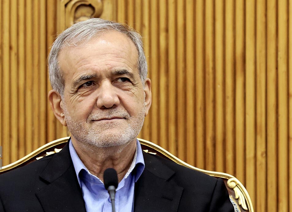 پزشکیان: ایران ۱۵ همسایه دارد و دشمن نمی‌تواند به راحتی ما را محاصره کند