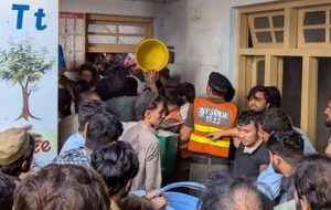 ریزش سقف مدرسه در پاکستان جان ۱۷ دانش آموز را گرفت
