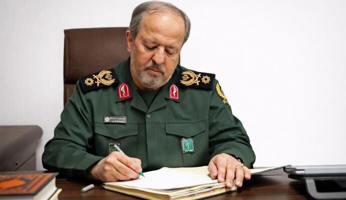 عناوین و ابعاد بمبها اهمیتی ندارند/ قدرت موشکی ما معادلات را تغییر داد عناوین و ابعاد بمبها اهمیتی ندارند/ قدرت موشکی ما معادلات را تغییر داد