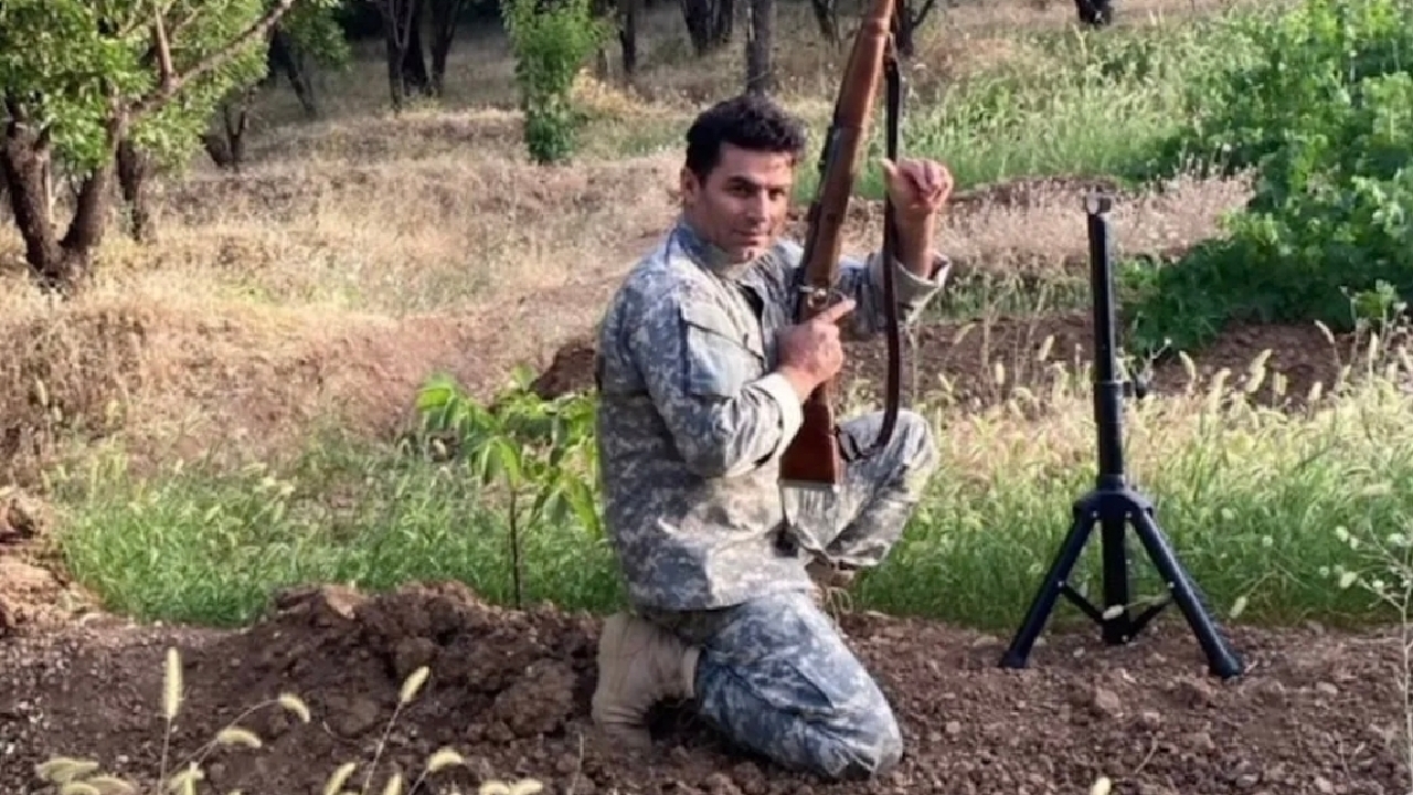 سیاوش جمشیدی، از اراذل و اوباش مسلح سطح یک شهرکرد اعدام شد سیاوش جمشیدی، از اراذل و اوباش مسلح سطح یک شهرکرد اعدام شد